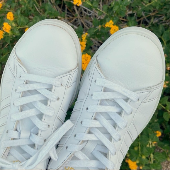 Adidas Grand Court 2.0 White/Gold Leather Sneakers (FIT LIKE A 7.5) - Picture 4 of 12